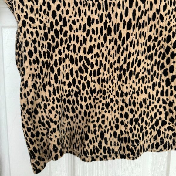 NWOT, Brandy Melville Cheetah / Leopard Print Turtleneck Long Sleeve Top, OSFA - Picture 7 of 8